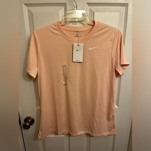 NWT Nike Women’s size XL Dri-Fit Pink Short Sleeve Shirt